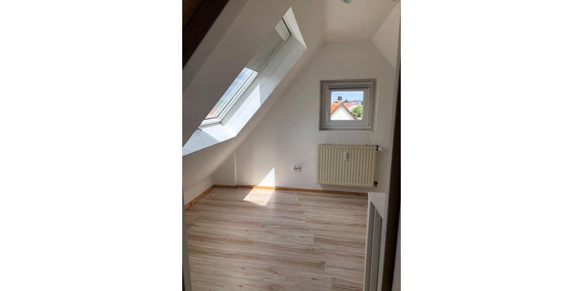 Dachgeschoßwohnung Spaichingen - 3 Zimmer, 54 m&sup2;, 750&euro; | Angebot:24740448