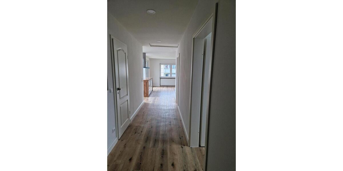 Dachgeschoßwohnung Heppenheim (Bergstraße) - 3 Zimmer, 88 m&sup2;, 1.350&euro; | Angebot:26535590