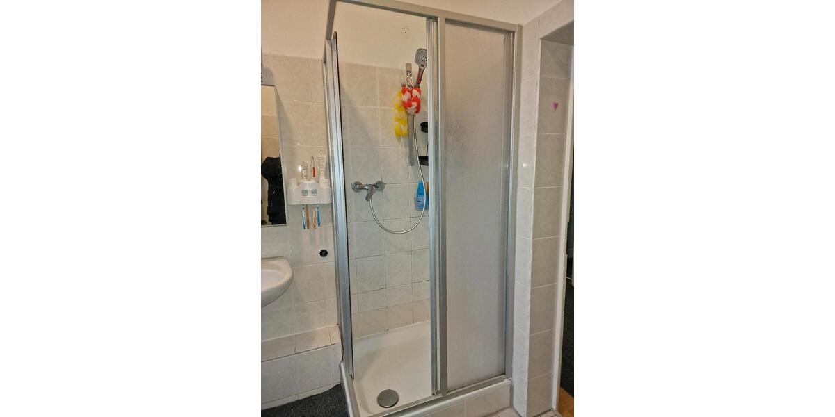 Etagenwohnung Wuppertal Arrenberg - 4 Zimmer, 100 m&sup2;, 1.073&euro; | Angebot:24525643