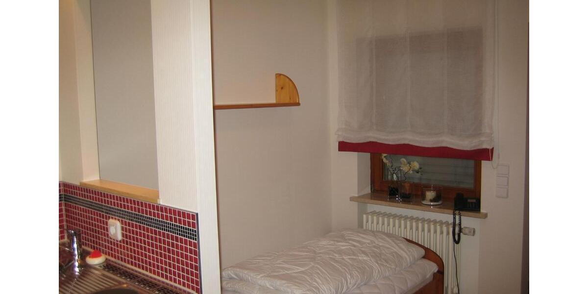 Etagenwohnung Friedrichshafen Ailingen - 1 Zimmer, 16 m&sup2;, 340&euro; | Angebot:26694125