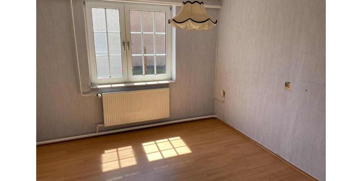 Erdgeschoßwohnung Lübtheen - 2 Zimmer, 75 m&sup2;, 325&euro; | Angebot:25723473