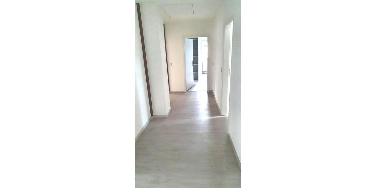 Schicke Dachgeschosswohnung in zentrumsnahe Lage - Dachgeschoßwohnung Wittichenau | Angebot:25430806