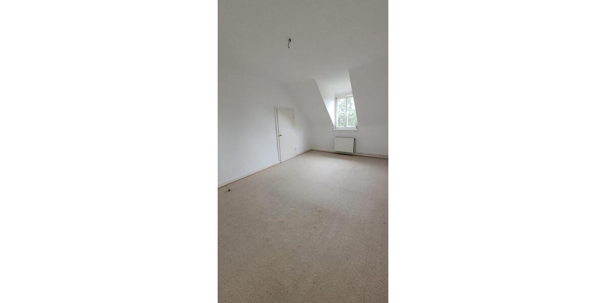 Dachgeschoßwohnung Goslar - 3 Zimmer, 95 m&sup2;, 680&euro; | Angebot:24442399