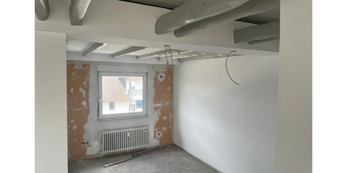 Dachgeschoßwohnung Idstein - 4 Zimmer, 108 m&sup2;, 1.100&euro; | Angebot:26578821