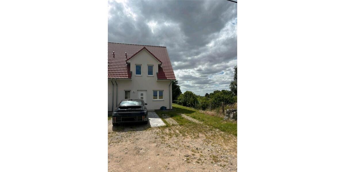 Doppelhaushälfte Laage - 5 Zimmer, 145 m&sup2;, 1.350&euro; | Angebot:25047904