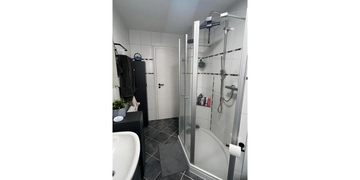 5 Zimmer Wohnung mit Balkon in ruhiger Lage OT von Flieden 2 zimmer