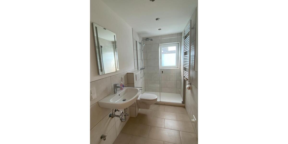 Erdgeschoßwohnung Pilsting - 3 Zimmer, 106 m&sup2;, 900&euro; | Angebot:26004636