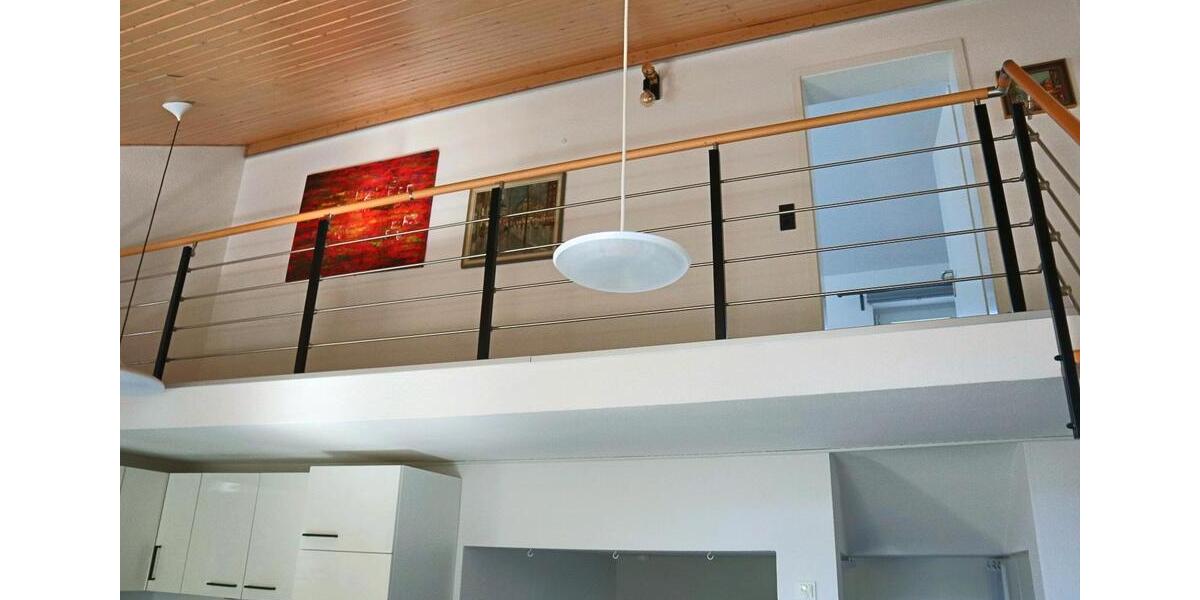 Wunderschöne helle und moderne Maisonette Wohnung 3 Zimmer 3 zimmer