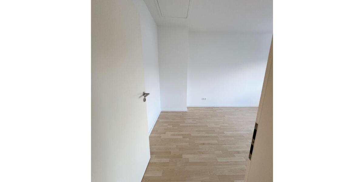 Dachgeschoßwohnung Langen (Hessen) - 3 Zimmer, 72 m&sup2;, 1.300&euro; | Angebot:24995845