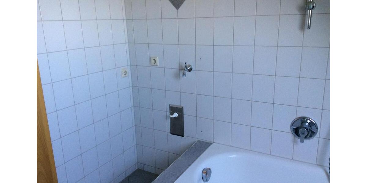 Dachgeschoßwohnung Nördlingen - 3 Zimmer, 90 m&sup2;, 750&euro; | Angebot:26234769