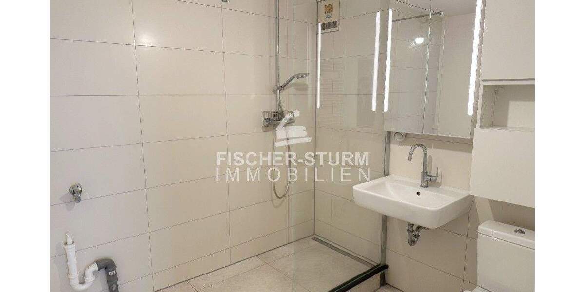 Düsseldorf-Carlstadt: Kunst und Kultur vor der Tür!! 3 zimmer