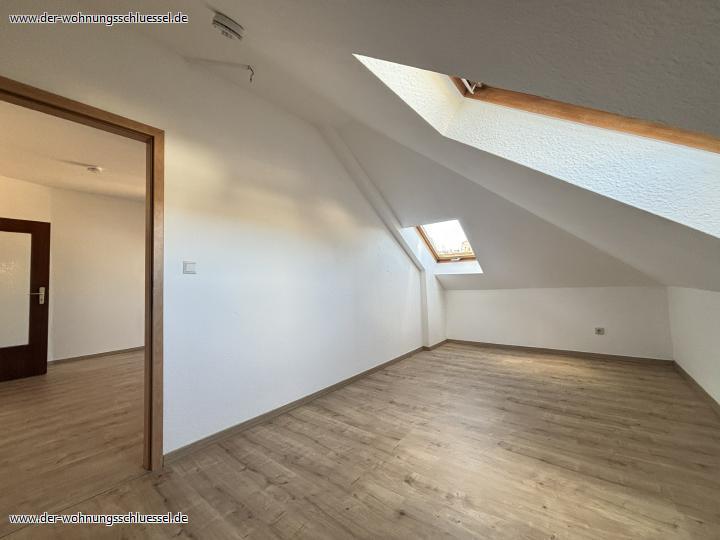 Dachgeschoßwohnung Annaberg-Buchholz Buchholz - 4 Zimmer, 101 m&sup2;, 475&euro; | Angebot:25340958