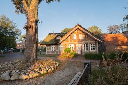 RESERVIERT Loftflair im historischen Fachwerk – Lichtdurchflutete 3-Zimmer-Wohnung in Hechthausen zimmer