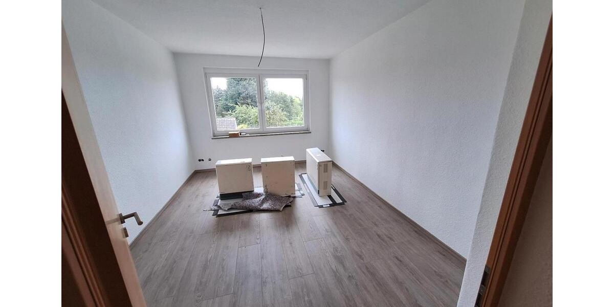 Etagenwohnung Gommern - 3 Zimmer, 60 m&sup2;, 300&euro; | Angebot:25920333