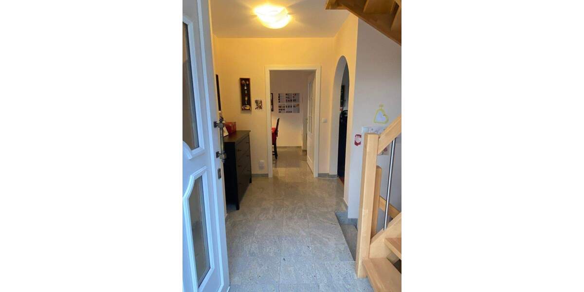 Mehrfamilienhaus, Wohnhaus Hamburg-Eißendorf Eißendorf - 6 Zimmer, 160 m&sup2;, 2.150&euro; | Angebot:25038193