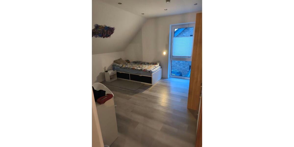 Doppelhaushälfte Weeze - 4 Zimmer, 138 m&sup2;, 1.575&euro; | Angebot:24996915