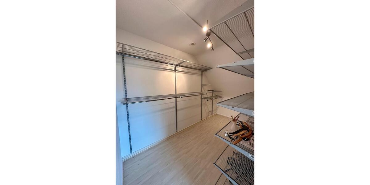 Dachgeschoßwohnung Eitorf - 3 Zimmer, 95 m&sup2;, 1.450&euro; | Angebot:26564638