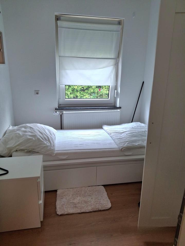 Hochwertiges Frauen-WG-Zimmer Warmmiete möbliert