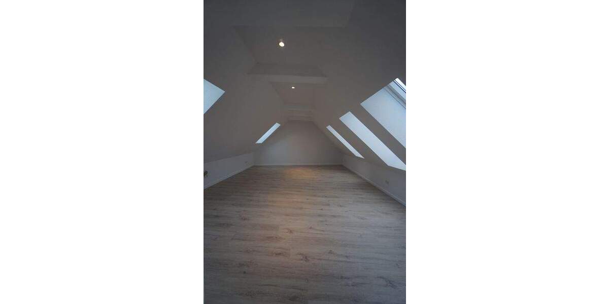 Etagenwohnung Greifswald Nördliche Mühlenvorstadt - 3 Zimmer, 90 m&sup2;, 800&euro; | Angebot:25909022