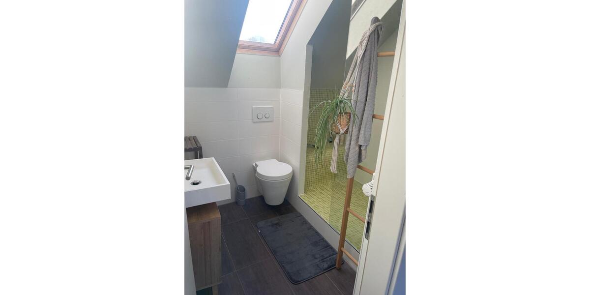 Schöne Doppelhaushälfte mit Garten in ruhiger Lage 4 zimmer