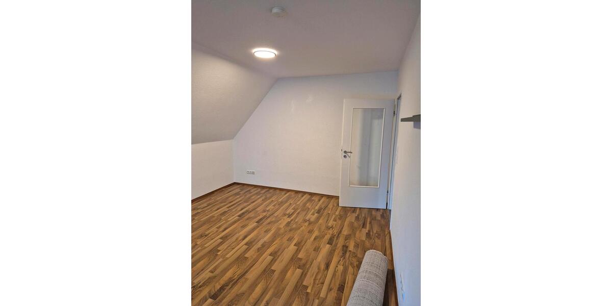 Dachgeschoßwohnung Löningen - 3 Zimmer, 95 m&sup2;, 900&euro; | Angebot:26253792