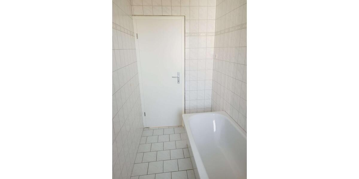 Etagenwohnung Blankenburg (Harz) - 3 Zimmer, 67 m&sup2;, 435&euro; | Angebot:25962109