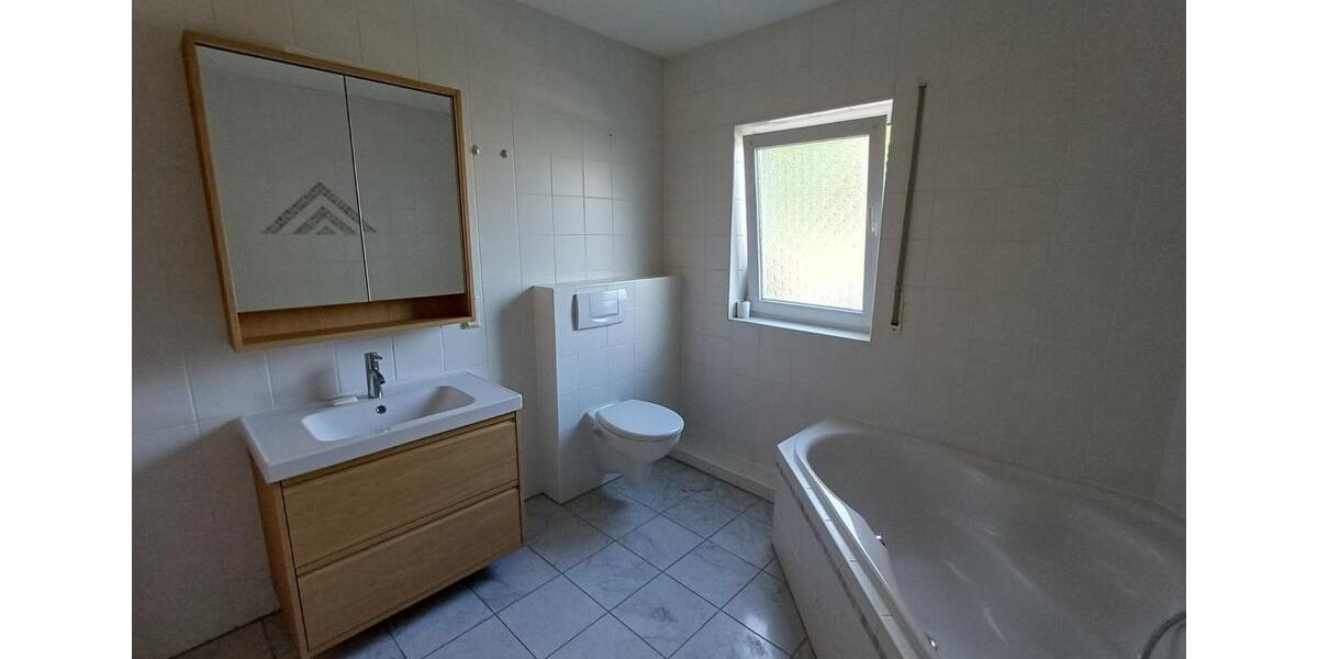 Erdgeschoßwohnung Herborn - 3 Zimmer, 87 m&sup2;, 710&euro; | Angebot:26587168