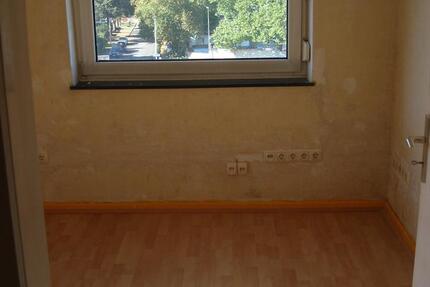 65 qm DG-Wohnung mit Balkon 4 zimmer