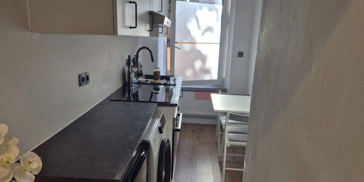 Zimmer Nürnberg Steinbühl - 1 Zimmer, 14 m&sup2;, 480&euro; | Angebot:26257624