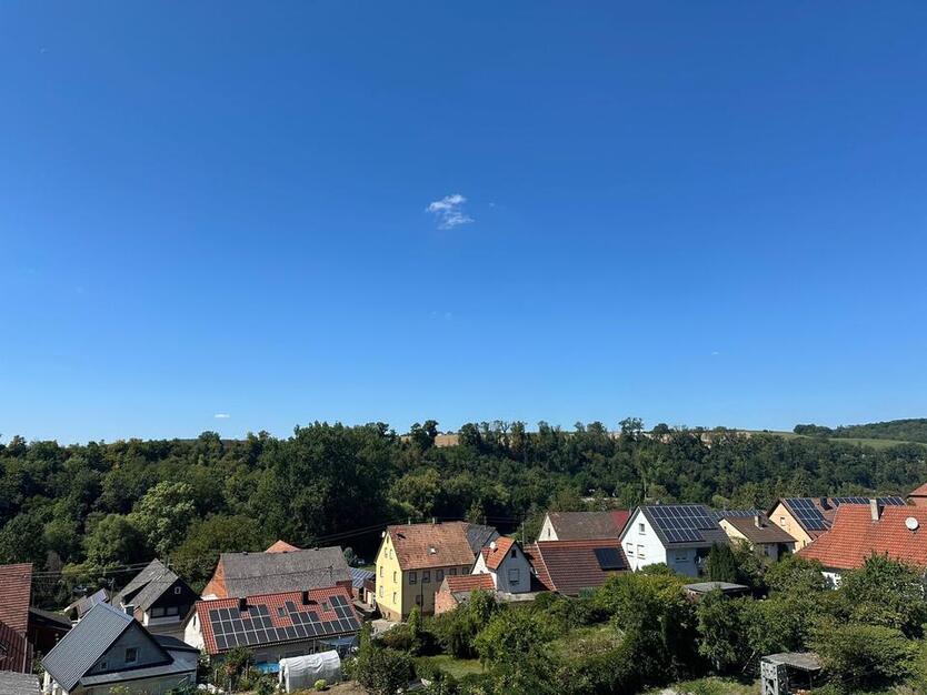 2,5 Zimmerwohnung mit Balkon zu vermieten