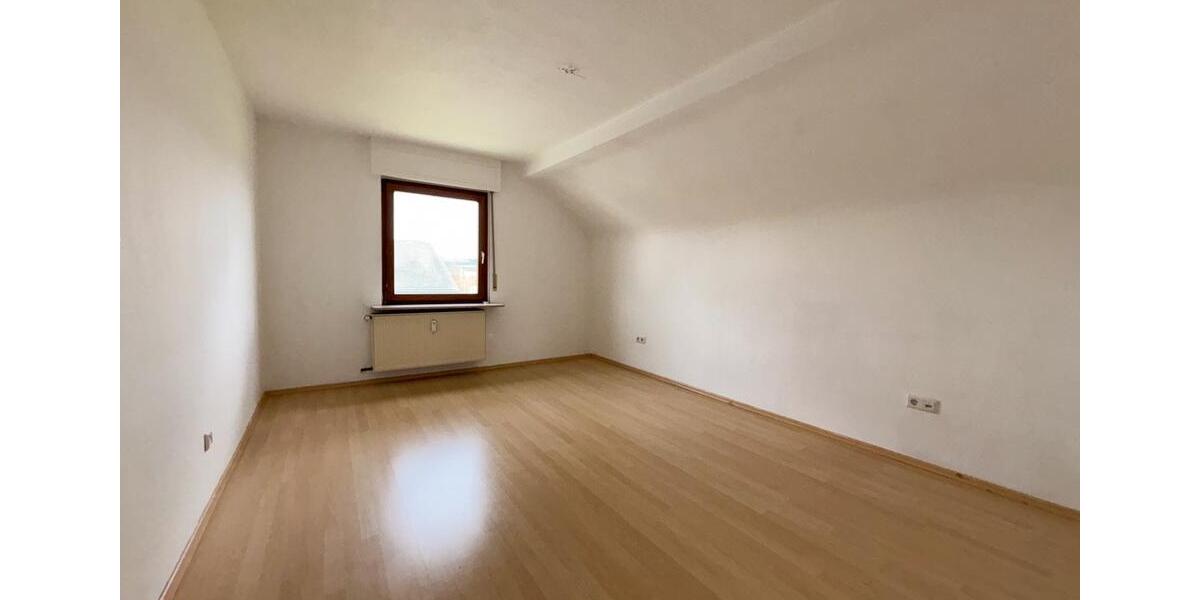 Dachgeschoßwohnung Limburg an der Lahn Linter - 3 Zimmer, 95 m&sup2;, 850&euro; | Angebot:26675526
