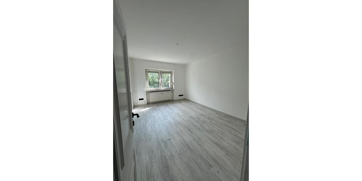 Hochparterre Saarbrücken West - 2 Zimmer, 60 m&sup2;, 600&euro; | Angebot:26638704