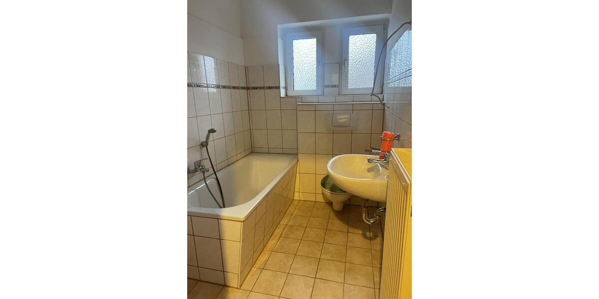 Etagenwohnung Frohburg - 4 Zimmer, 75 m&sup2;, 500&euro; | Angebot:25307272