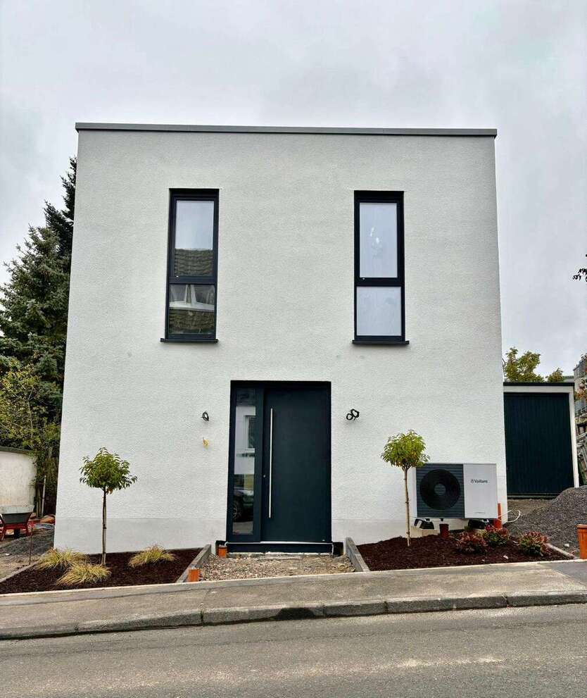 Haus zum Mieten in Wuppertal 2.700 € 150 m² 5 zimmer