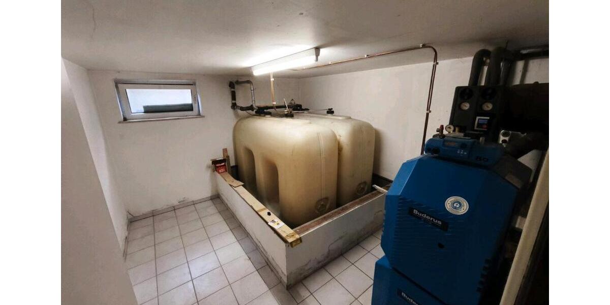 Dachgeschoßwohnung Bad Driburg - 4 Zimmer, 127 m&sup2;, 900&euro; | Angebot:25900234