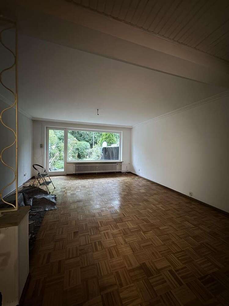 Haus zum Mieten in Halstenbek 2.000 € 123 m²