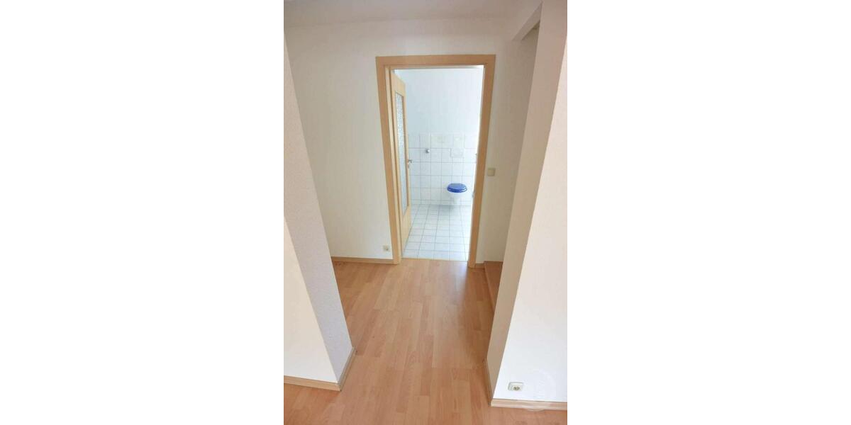 Dachgeschoßwohnung Wiesbaden Südost - 2 Zimmer, 61 m&sup2;, 660&euro; | Angebot:25811215