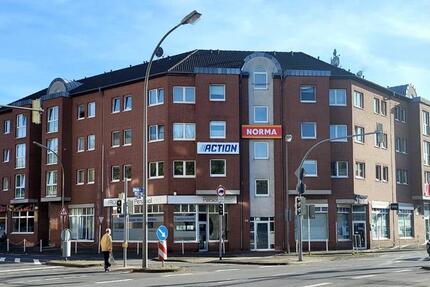 Ladenlokal mit ca. 315 m² Nutzfläche – perfekte Lage, gute Sichtbarkeit zimmer