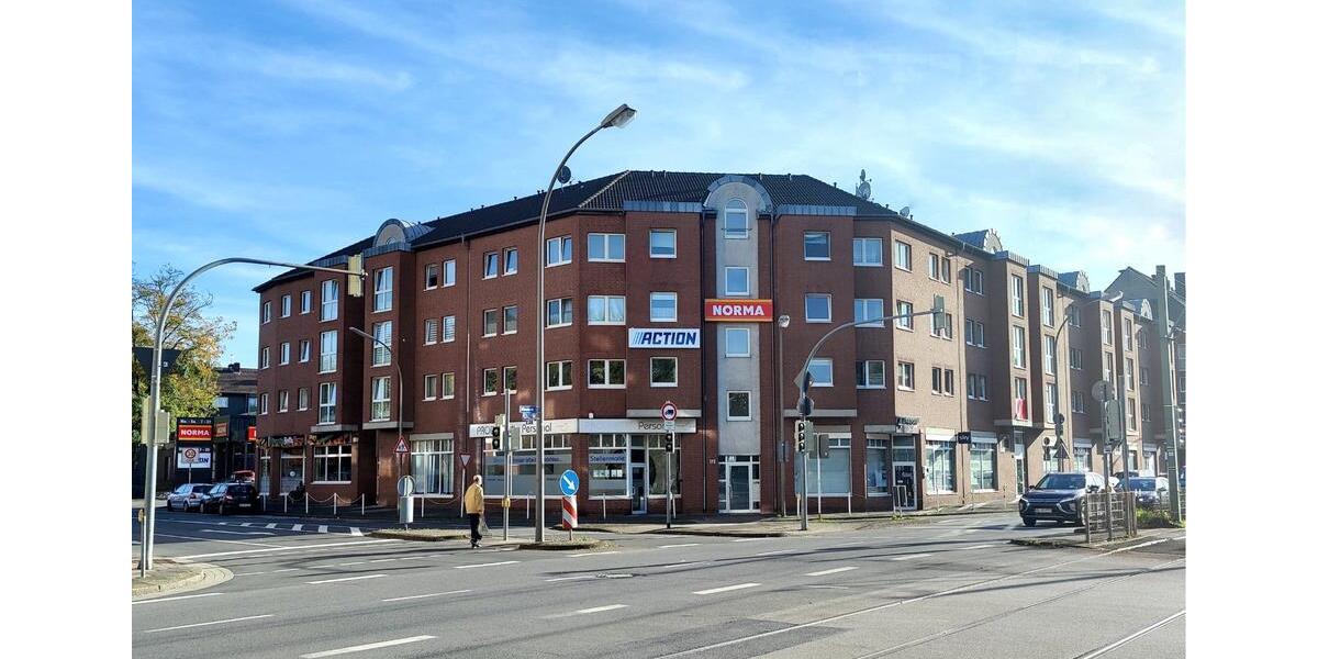 Ladenlokal Praxis mit ca. 315 m² Nutzfläche – perfekte Lage, gute Sichtbarkeit zimmer