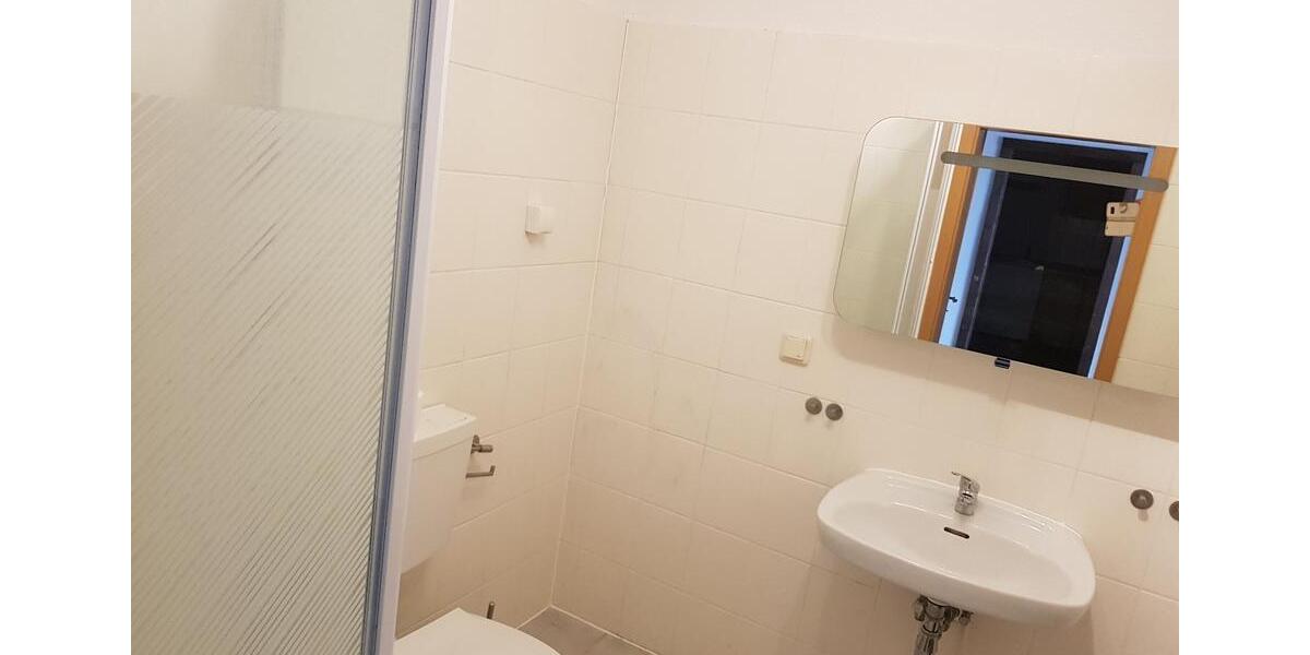 Etagenwohnung Neustadt in Sachsen - 2 Zimmer, 75 m&sup2;, 450&euro; | Angebot:25499833