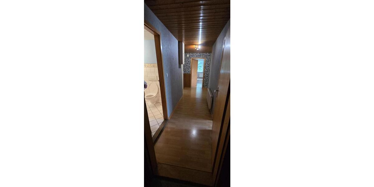 Etagenwohnung Nübel - 4 Zimmer, 104 m&sup2;, 1.200&euro; | Angebot:26234810