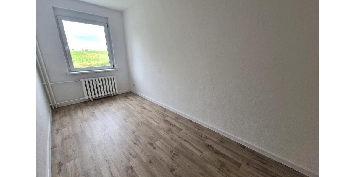 Etagenwohnung Hötensleben - 4 Zimmer, 69 m&sup2;, 275&euro; | Angebot:23038472