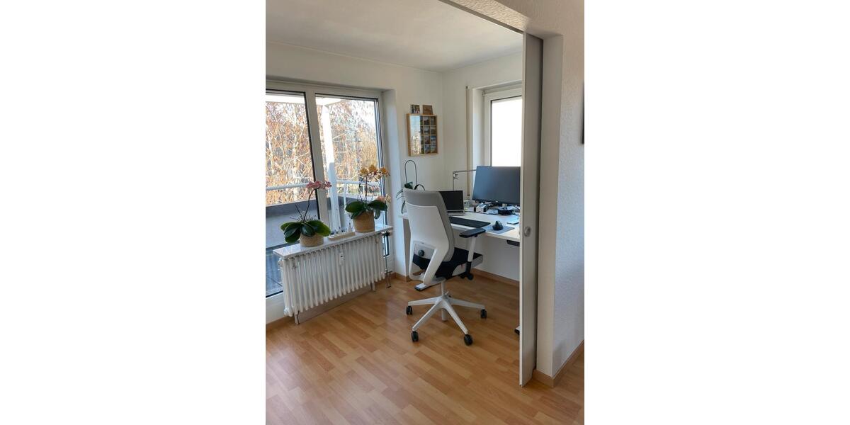 Wohnen auf Zeit Ditzingen - 2.5 Zimmer, 82 m&sup2;, 1.685&euro; | Angebot:25982081