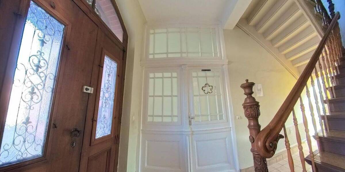 Etagenwohnung Mühlhausen Mühlhausen - 7 Zimmer, 160 m&sup2;, 890&euro; | Angebot:26037002