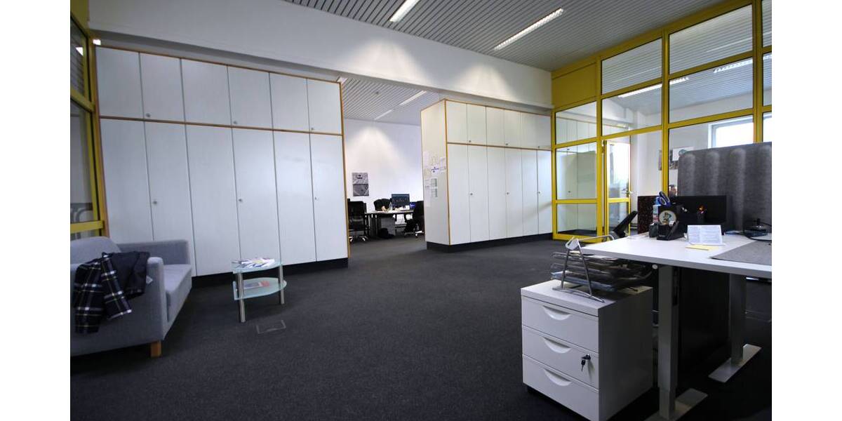 Gewerbeobjekt Landshut Industriegebiet - 2 Zimmer, 286 m&sup2;, 1.500&euro; | Angebot:19335785