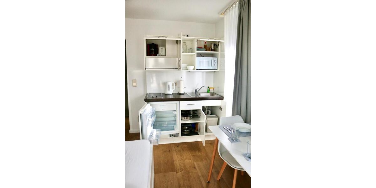 Wohnen auf Zeit Sindelfingen - 1 Zimmer, 20 m&sup2;, 696&euro; | Angebot:26614679