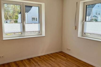Haus Tastrup - 4 Zimmer, 100 m&sup2;, 1.300&euro; | Angebot:26433455