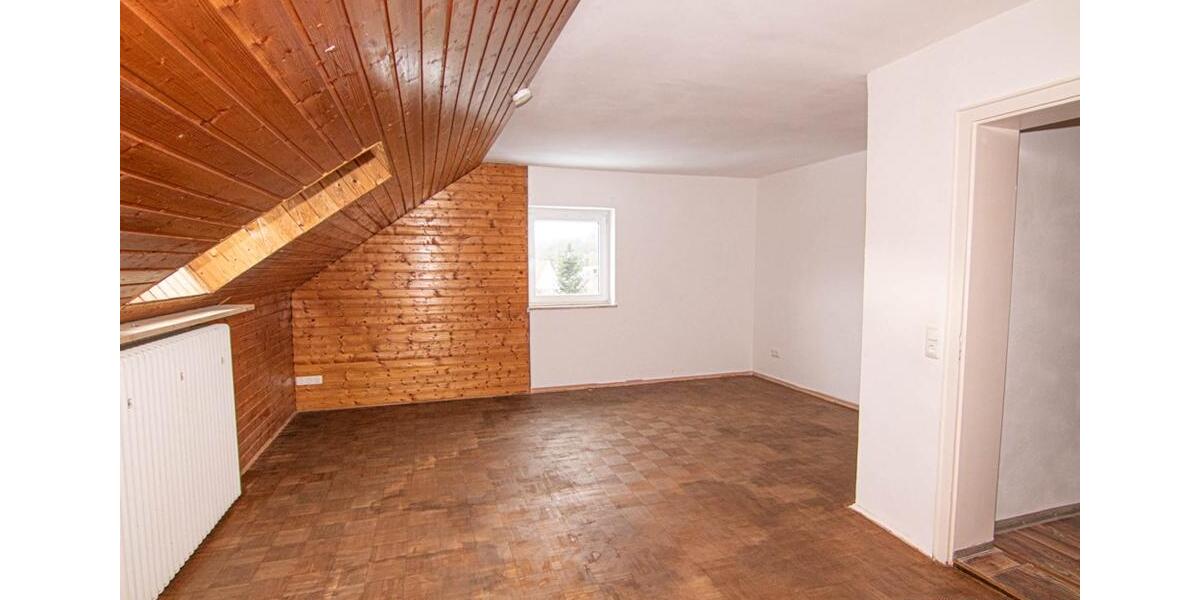 Reihenhaus Selb - 5 Zimmer, 125 m&sup2;, 960&euro; | Angebot:25975020