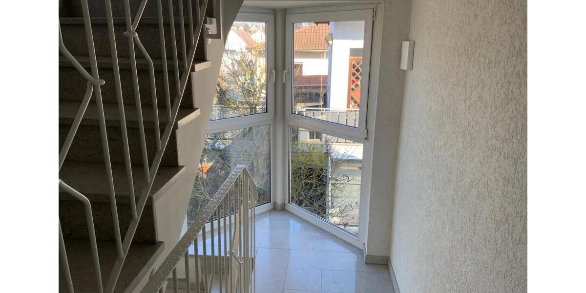 Dachgeschoßwohnung Alsfeld - 3.5 Zimmer, 97 m&sup2;, 1.200&euro; | Angebot:26050748