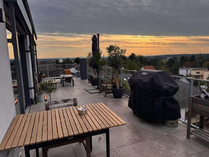 Wohnung zum Mieten in Dietzenbach (Wingertsberg) 2.198 € 157 m² 3.5 zimmer